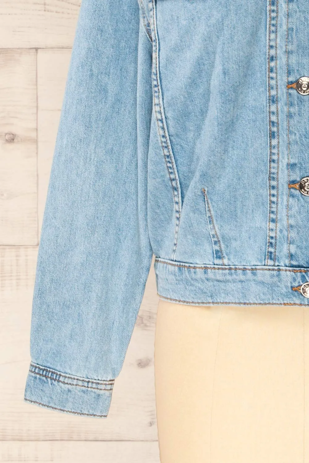 Andartikon | Light Blue Denim Jacket