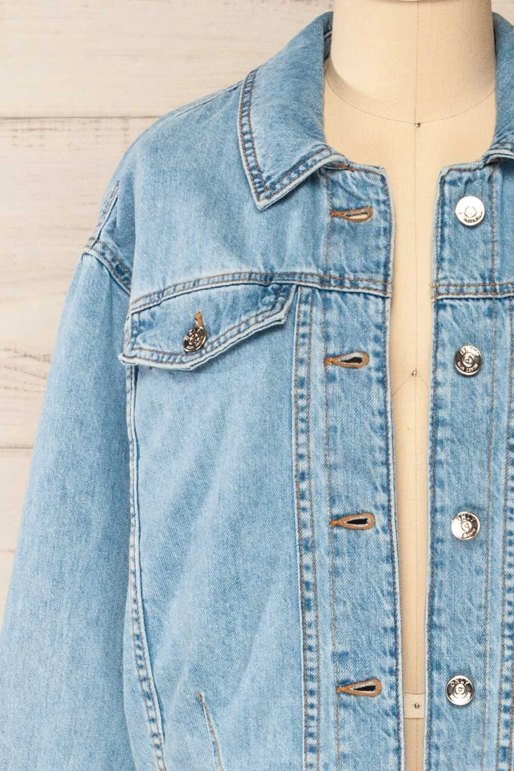 Andartikon | Light Blue Denim Jacket