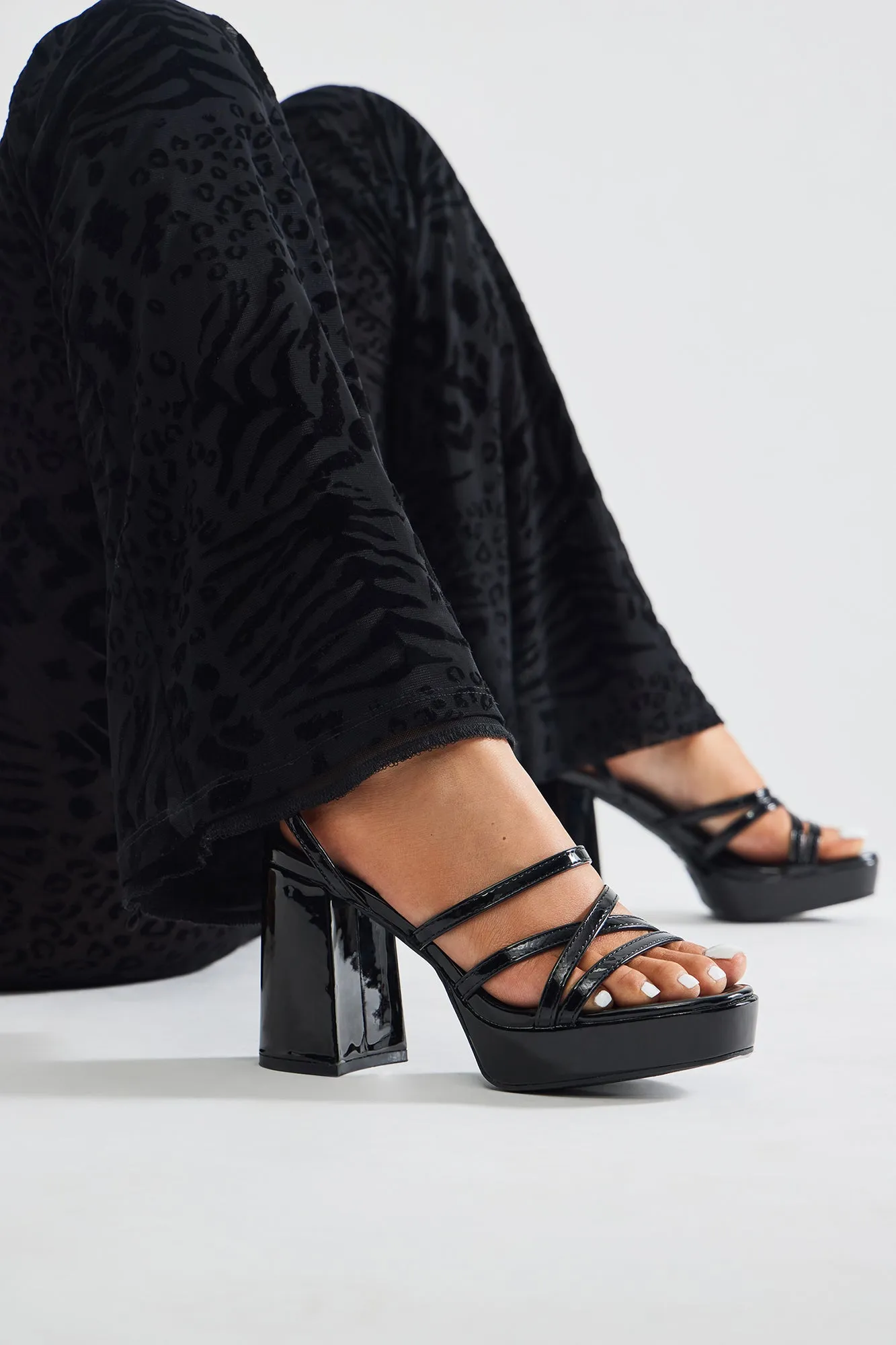 Being Pretty Platform Heeled Sandals - Black