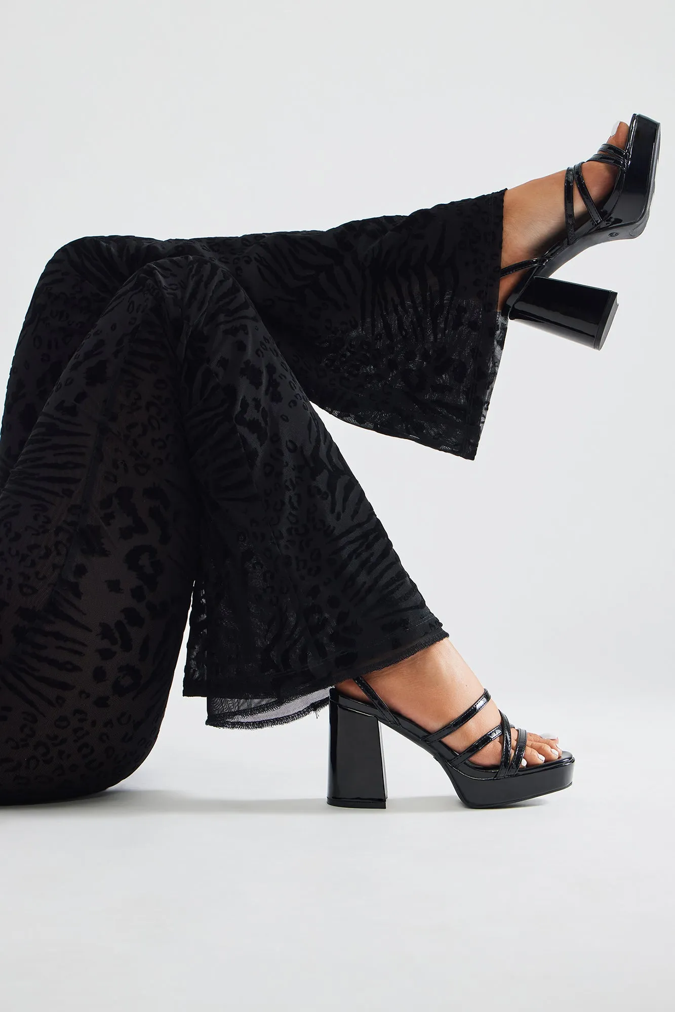 Being Pretty Platform Heeled Sandals - Black