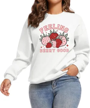 Cute Strawberry Graphic Crewneck Sweatshirts For Women Kawaii Aesthetic Printed Sweatshirt Trendy Long Sleeve Shirt