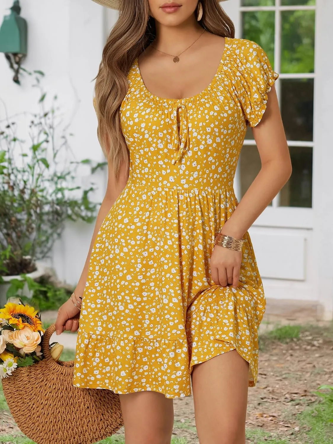 HUHOT Teen Petite Women Floral Short Summer Mini Dresses with Pockets Cute Milkmaid Sundress