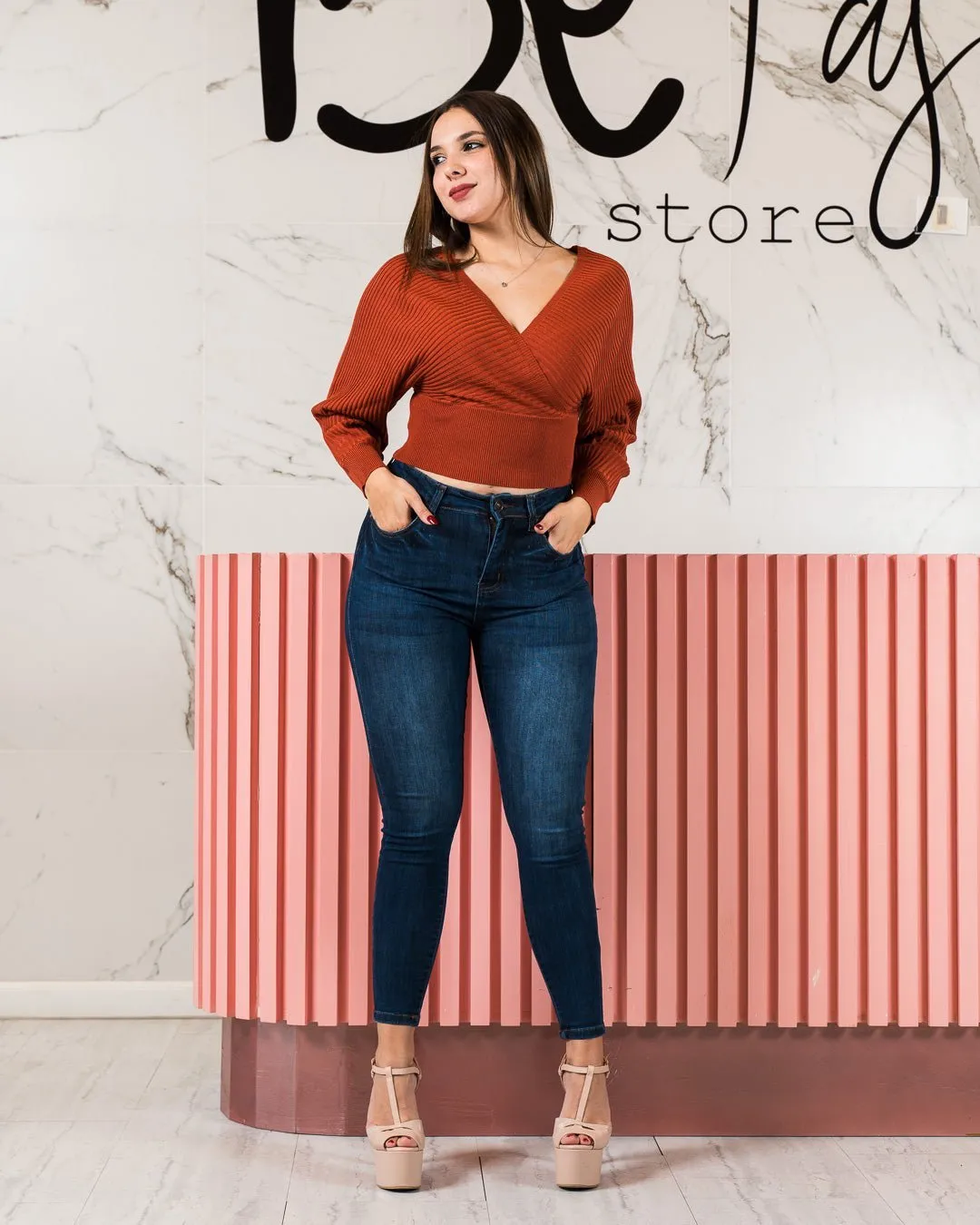 Jeans denim skinny con 5 bolsillos
