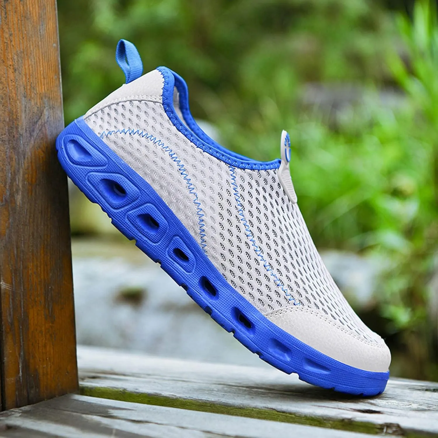 Men Sports Shoes Spring and Summer Fashionable New Pattern Mesh Breathable Comfortable Non Slip Soft Sole Sneaker