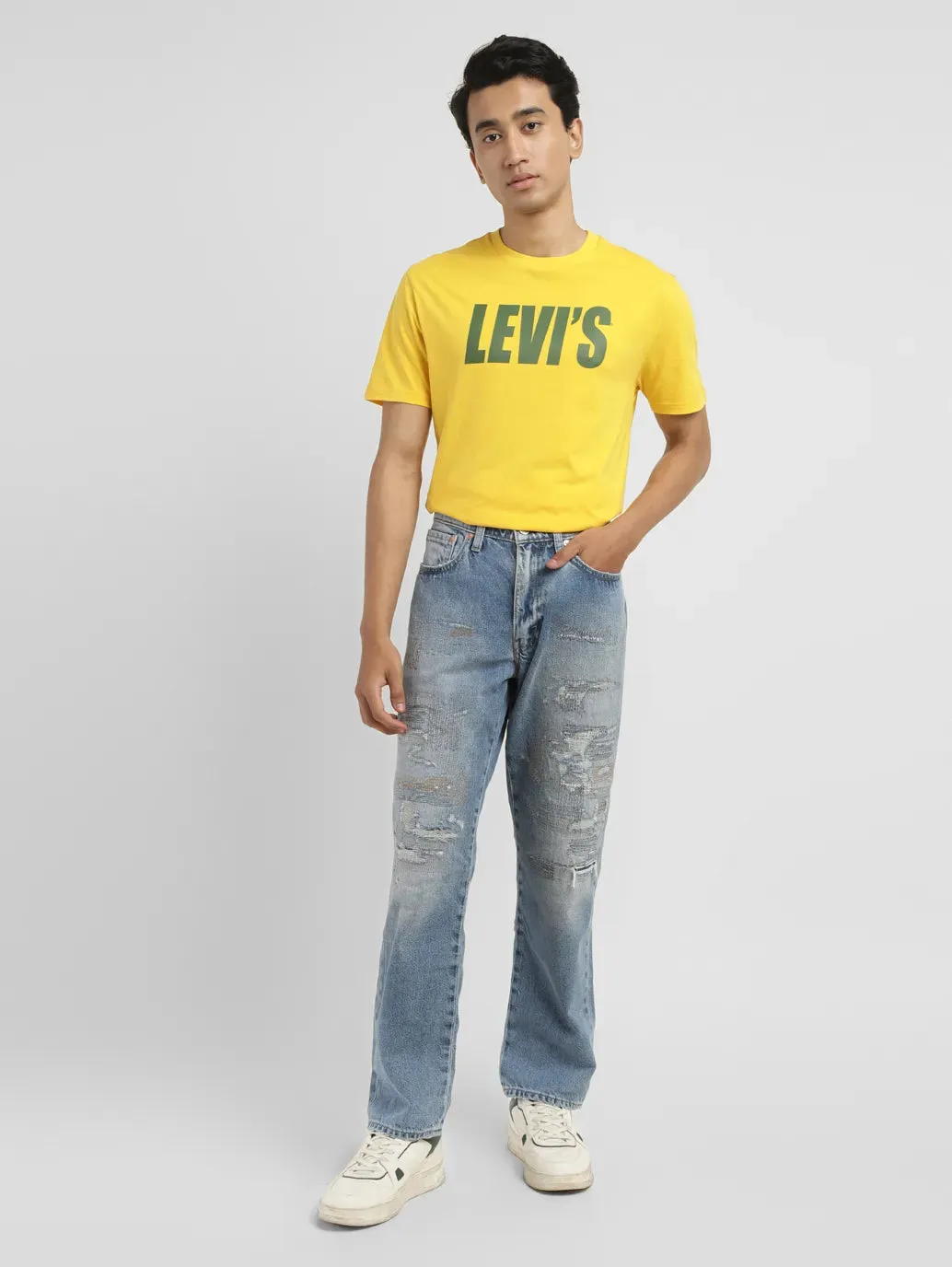 Men's 550 Light Blue Relaxed Fit Mid Rise Jeans