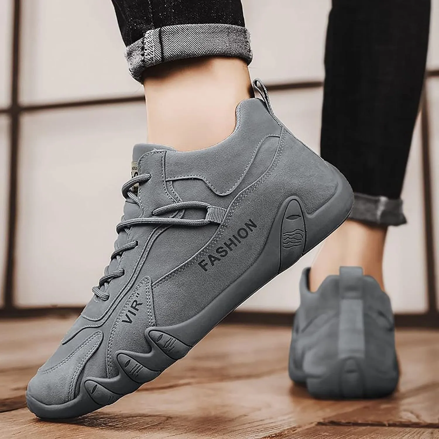 Sports Shoes for Men Popular Labor Work Shoes Wear High Top Board Casual Leisure Jungle Sneaker