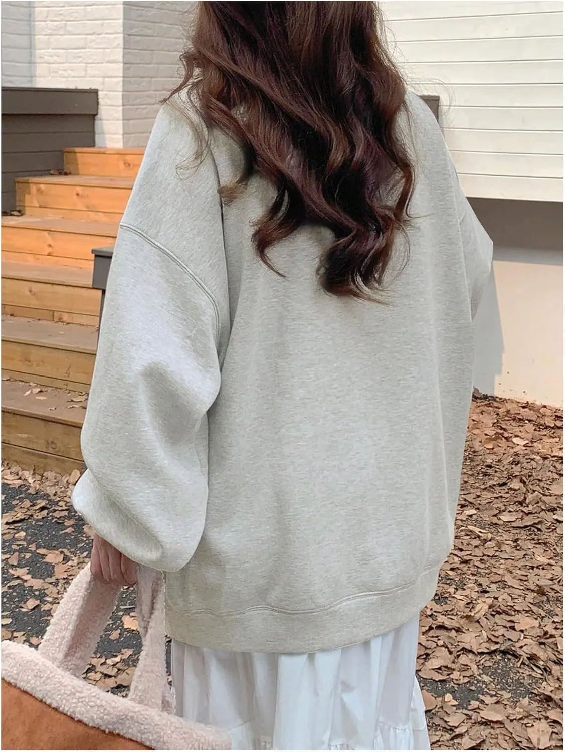 Women's Oversized Sweatshirts Bow Embroidery Long Sleeve Crewneck Sweatshirt Pullovers Trendy