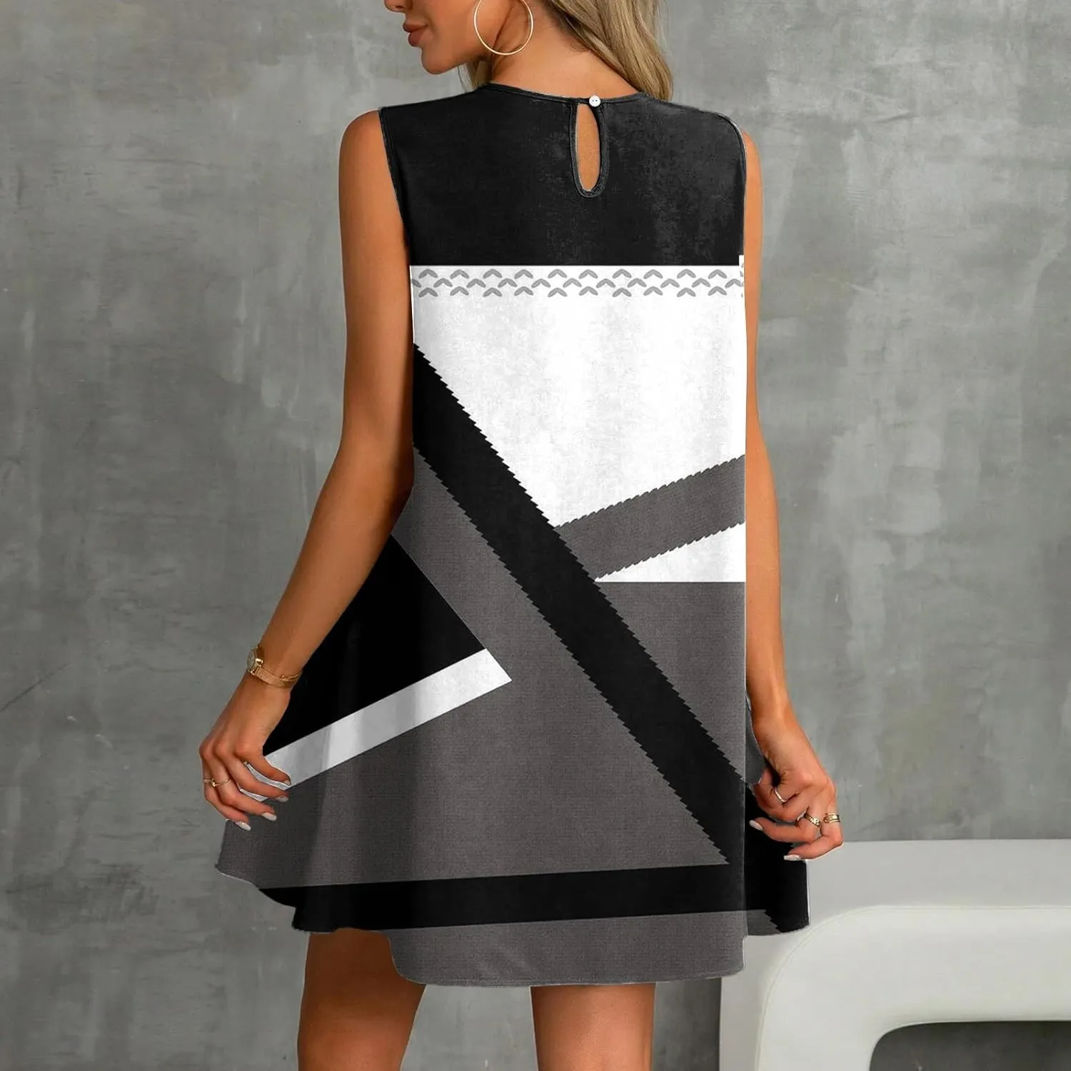 Women's Ruffle Hem Tank Dress Sleeveless Dress for Women Round Neck Casual Smock Summer Mini Dresses