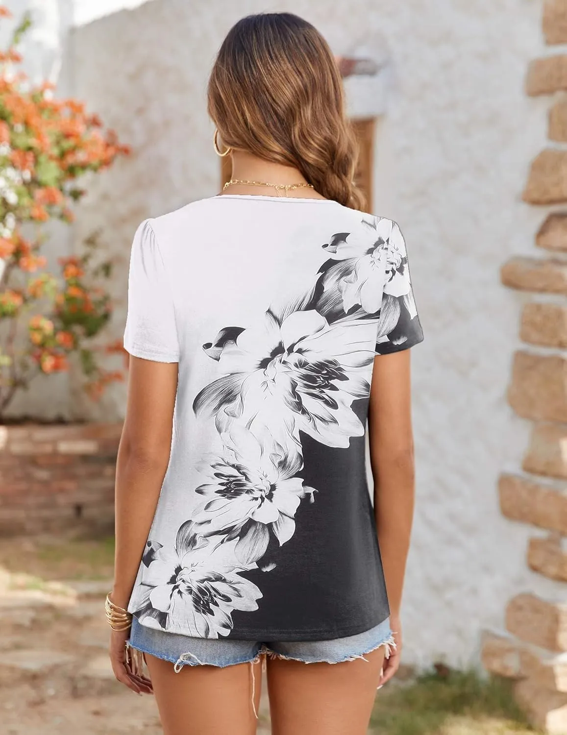 Zeagoo Women's Summer Tunic Tops Short Sleeve Floral Boho Casual T Shirts Pleated Crewneck Flowy Relax Fit Soft Blouses