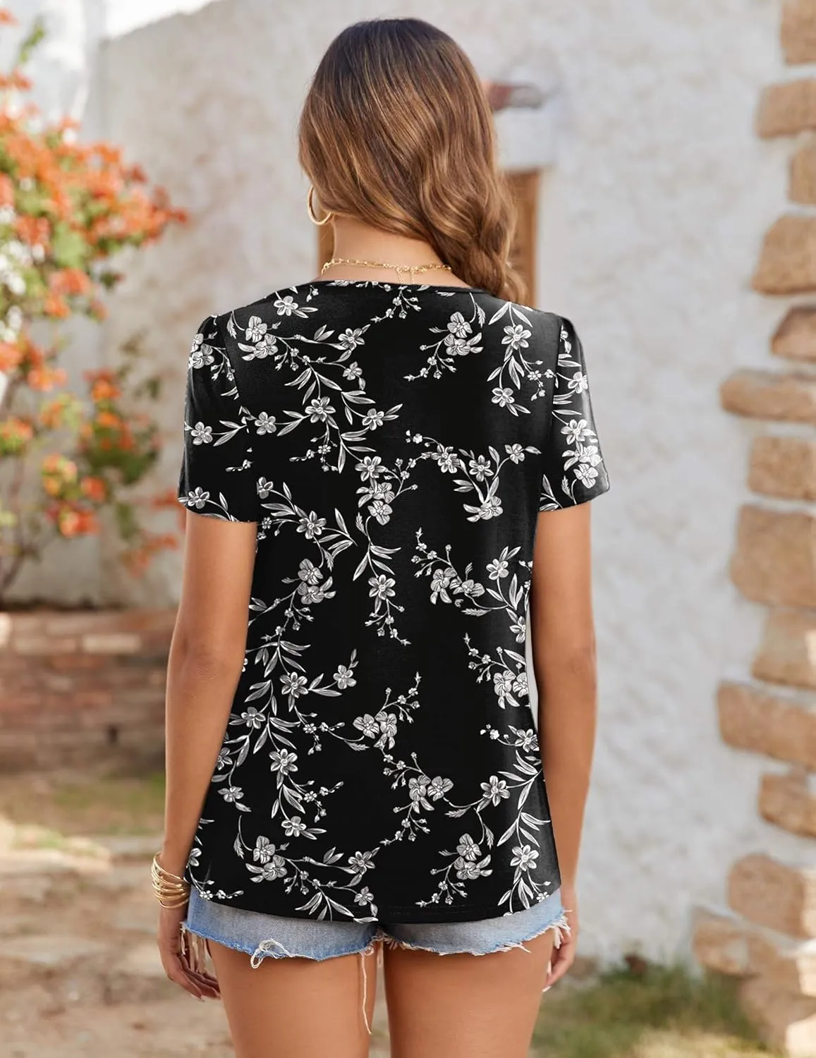 Zeagoo Women's Summer Tunic Tops Short Sleeve Floral Boho Casual T Shirts Pleated Crewneck Flowy Relax Fit Soft Blouses