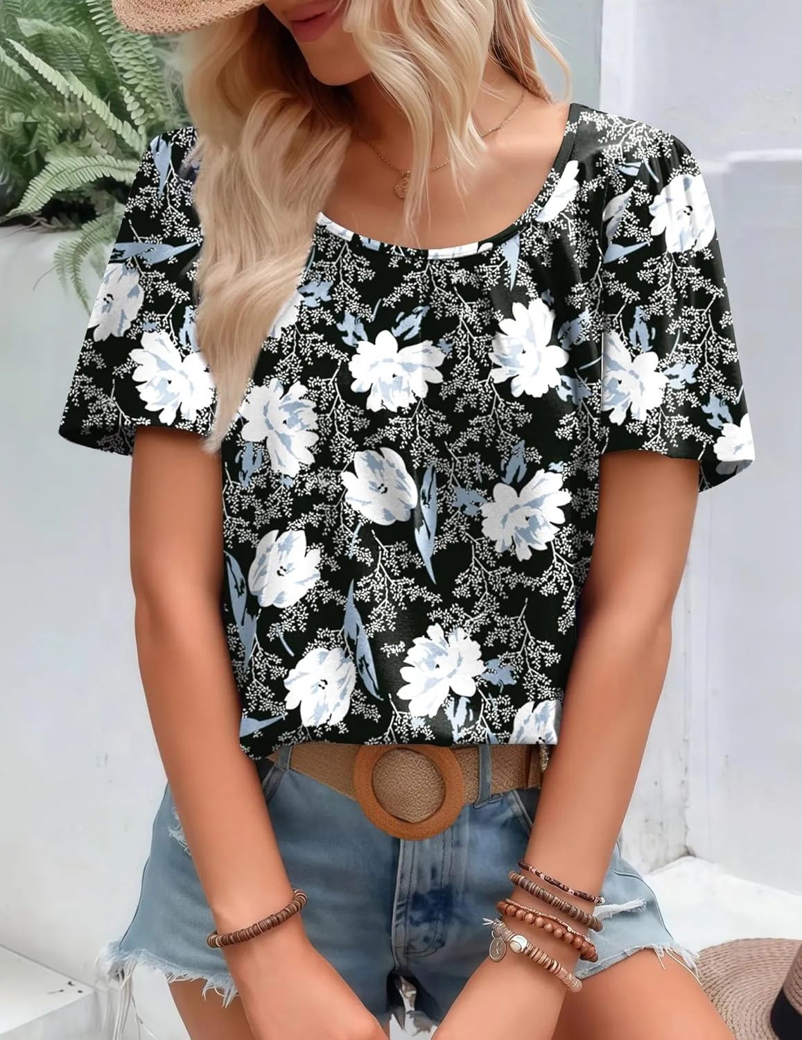 Zeagoo Women's Summer Tunic Tops Short Sleeve Floral Boho Casual T Shirts Pleated Crewneck Flowy Relax Fit Soft Blouses