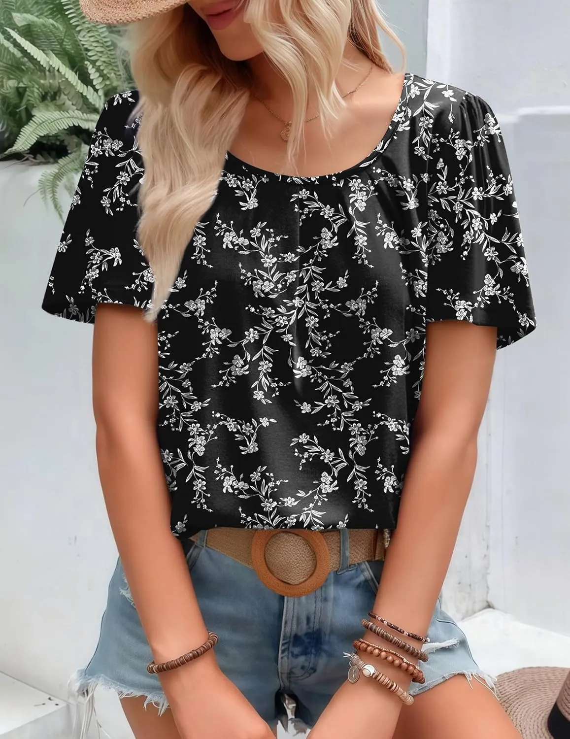 Zeagoo Women's Summer Tunic Tops Short Sleeve Floral Boho Casual T Shirts Pleated Crewneck Flowy Relax Fit Soft Blouses